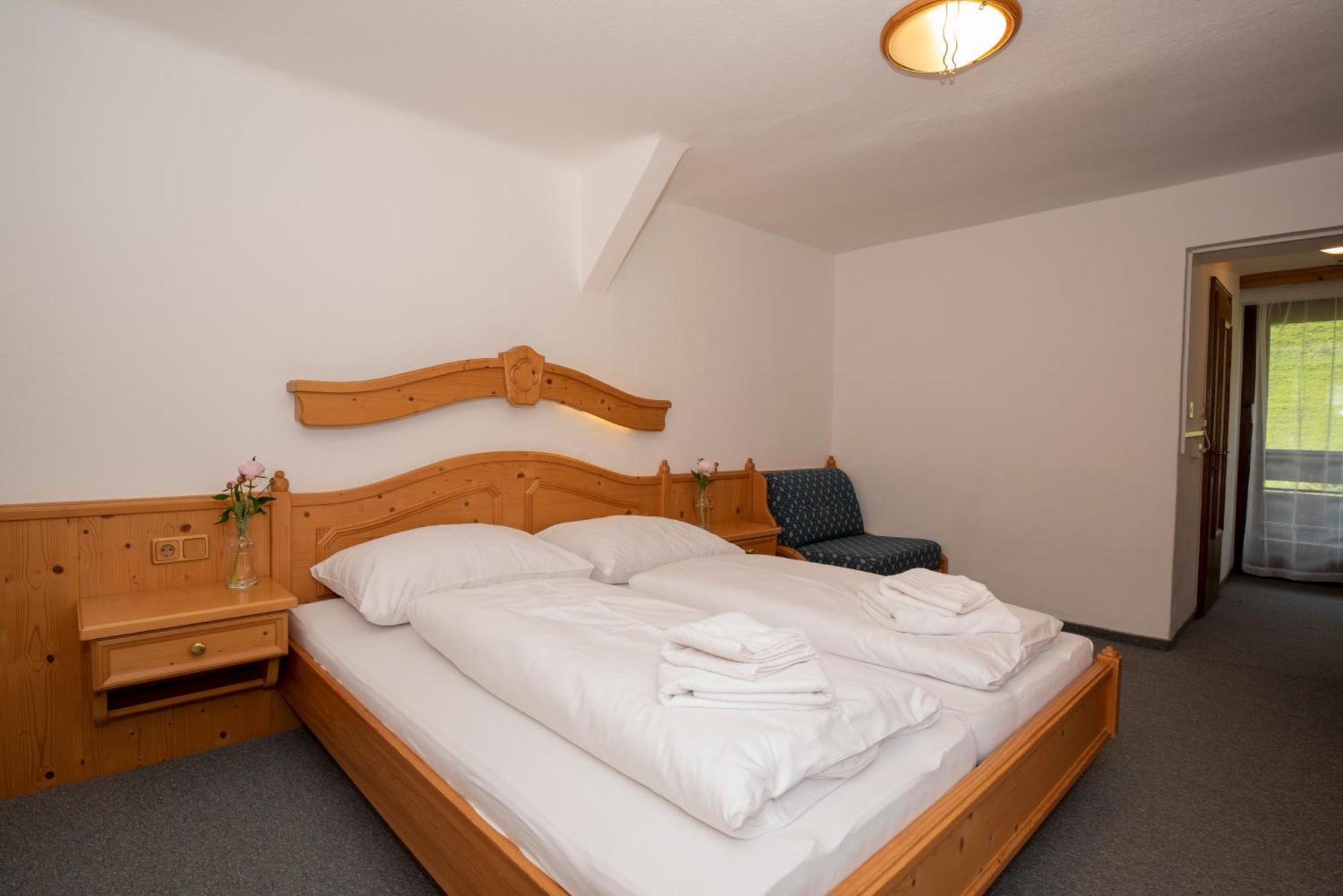 Hotel Alpen Arnika Tauplitzalm Bagian luar foto